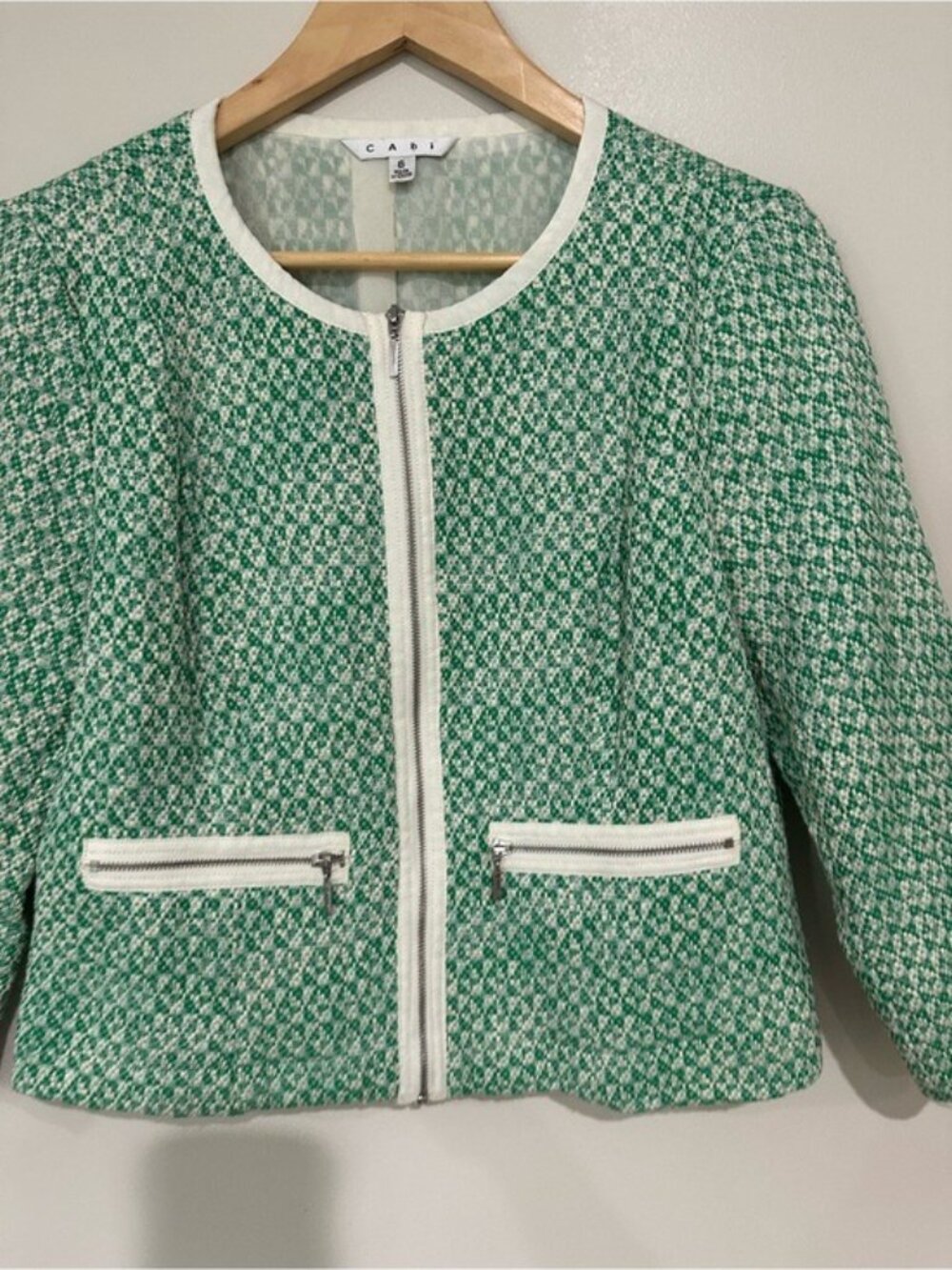 CAbi Clover Tweed Jacket Green White Zip Front Blazer Size 6 Style 726 - Picture 4 of 9